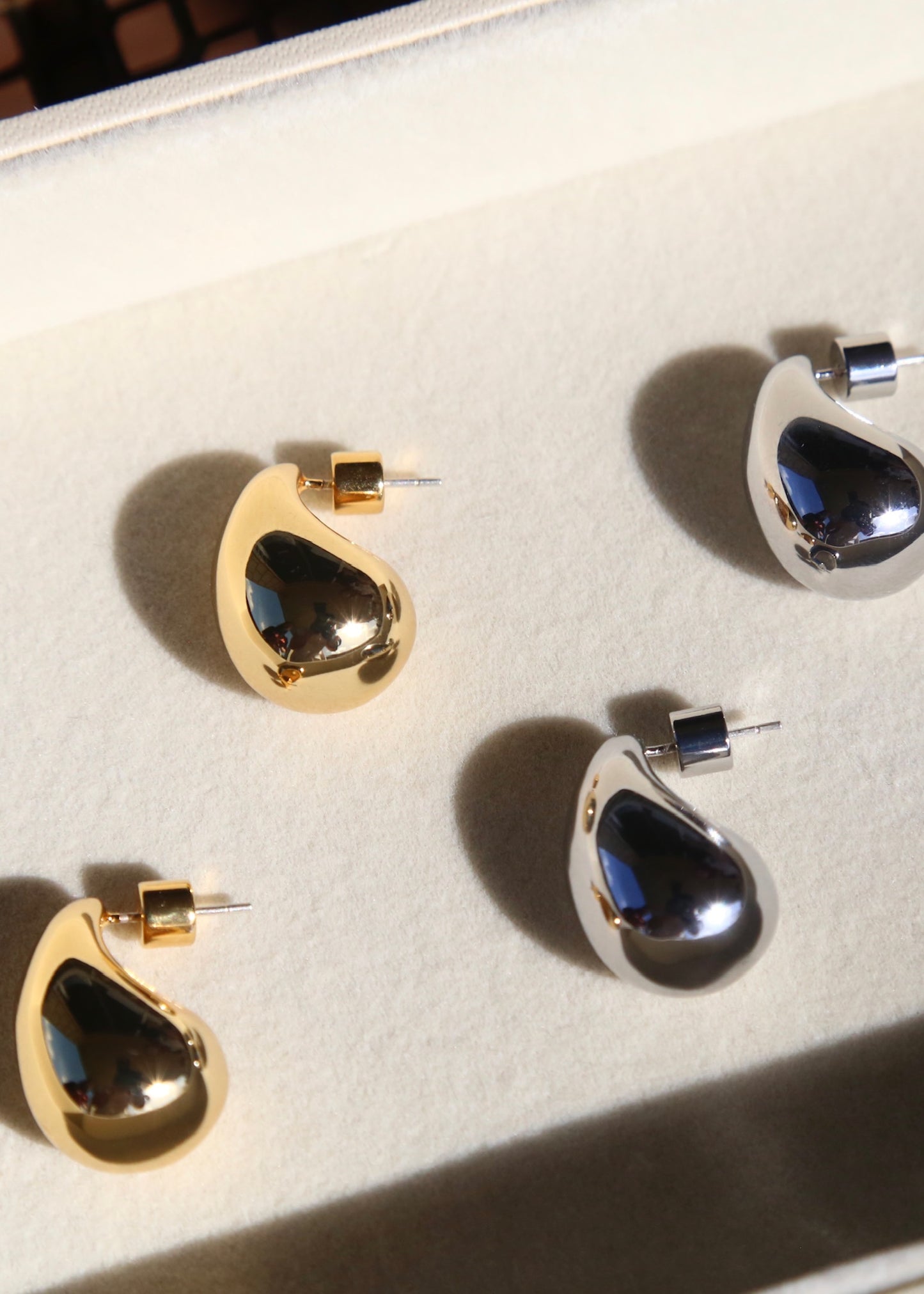 Eve hoops
