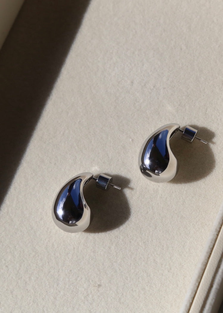Eve hoops