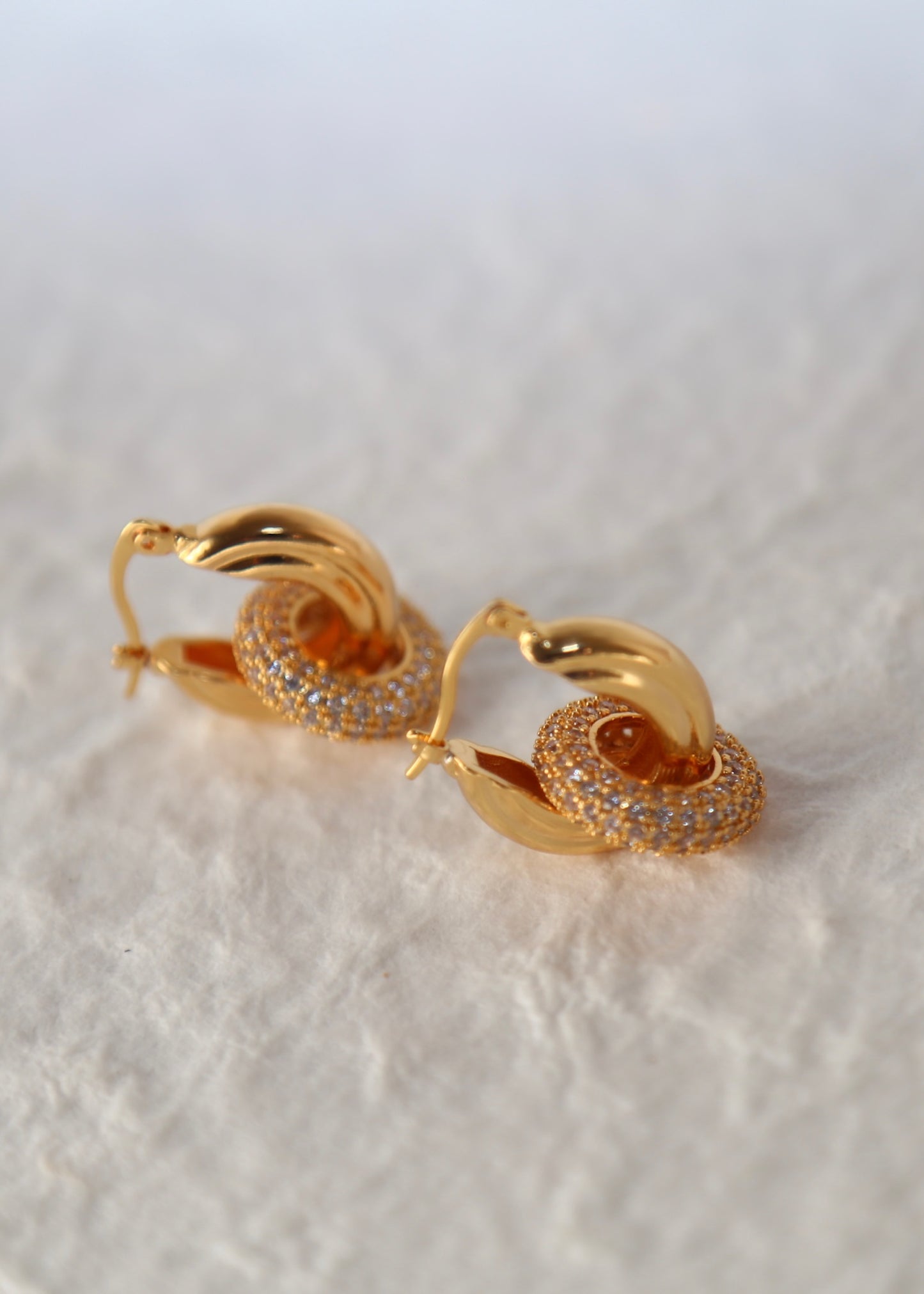Gloria hoops