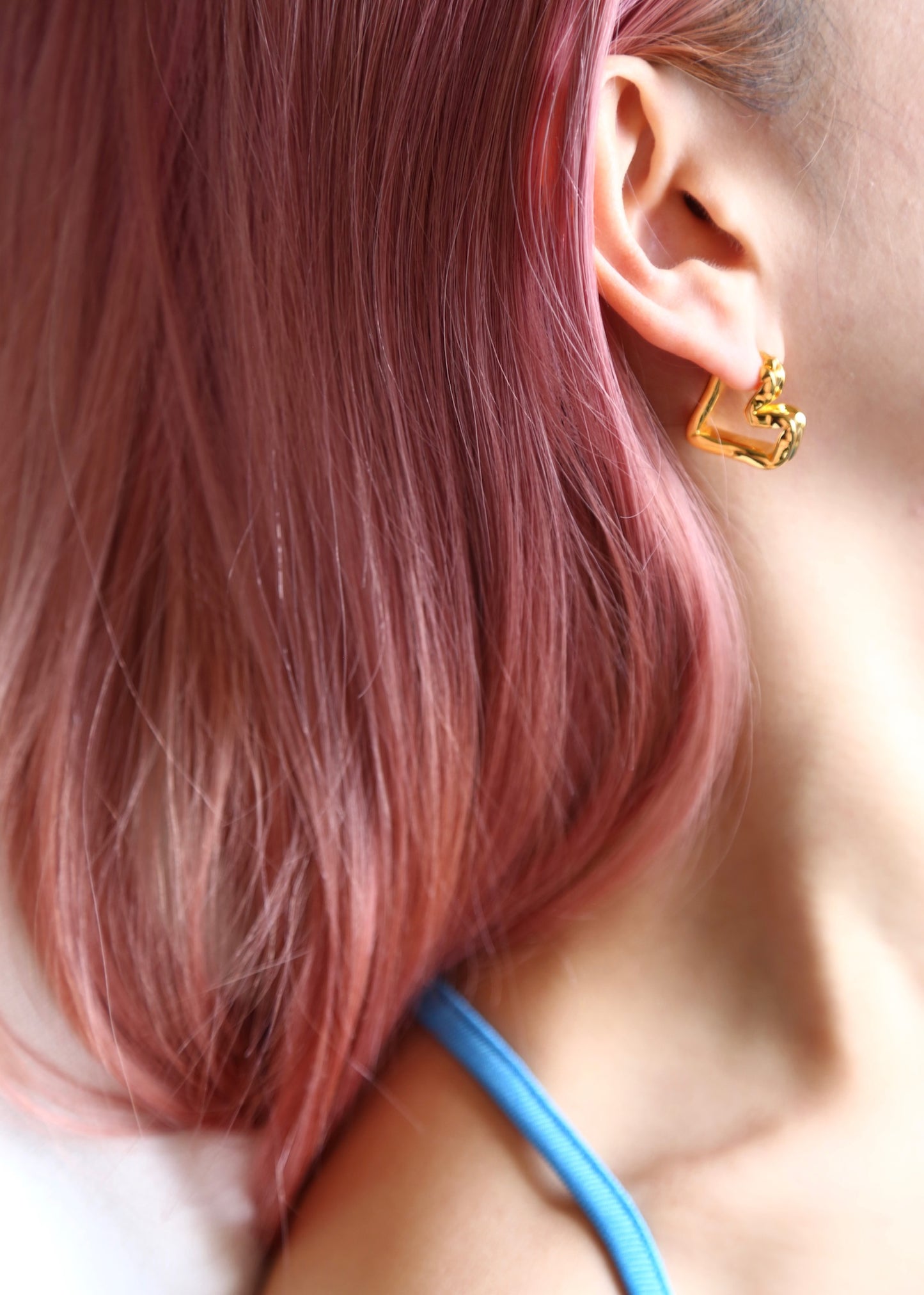 Elvira hoops