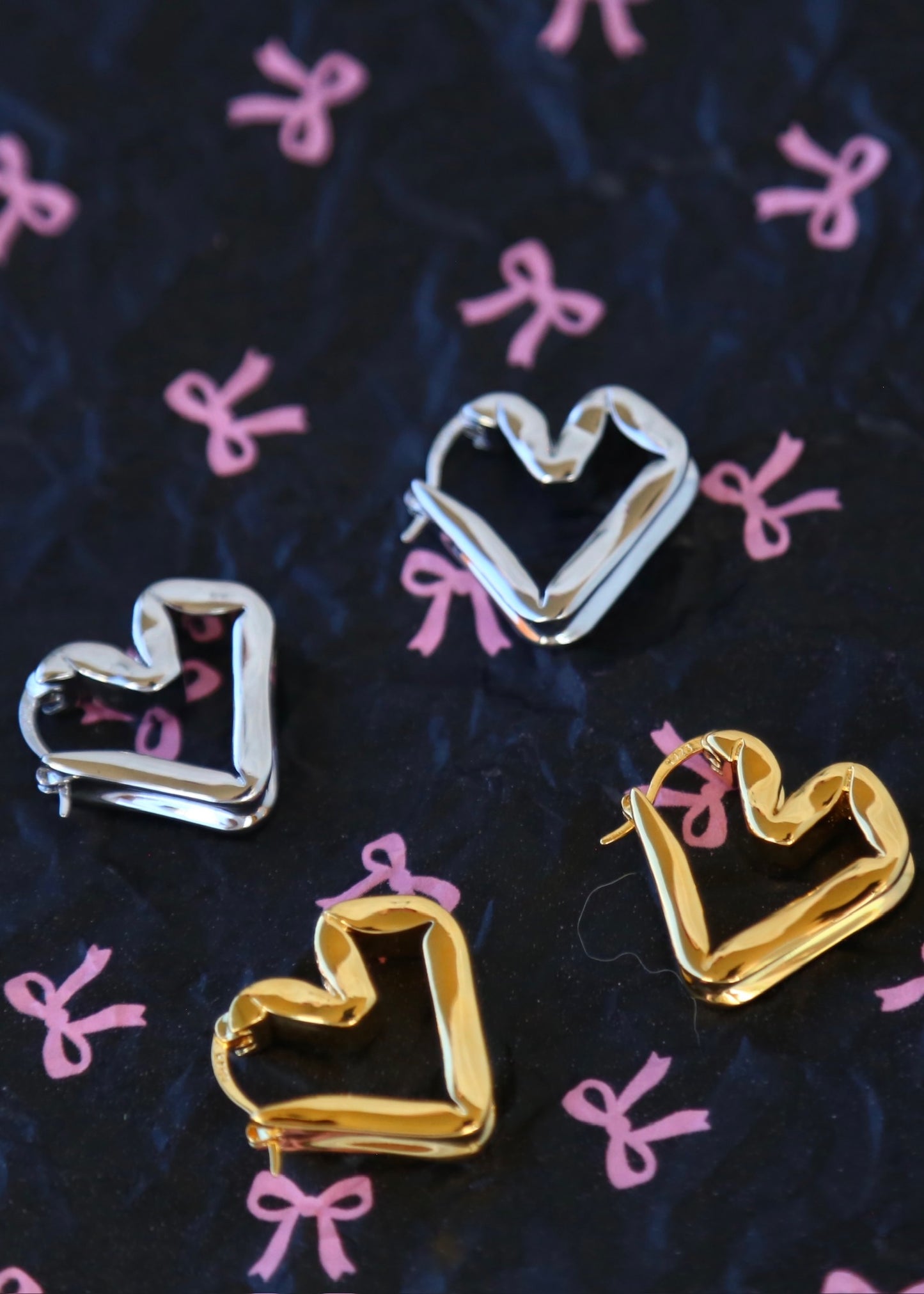 Elvira hoops