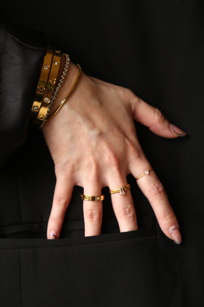 Eira Ring